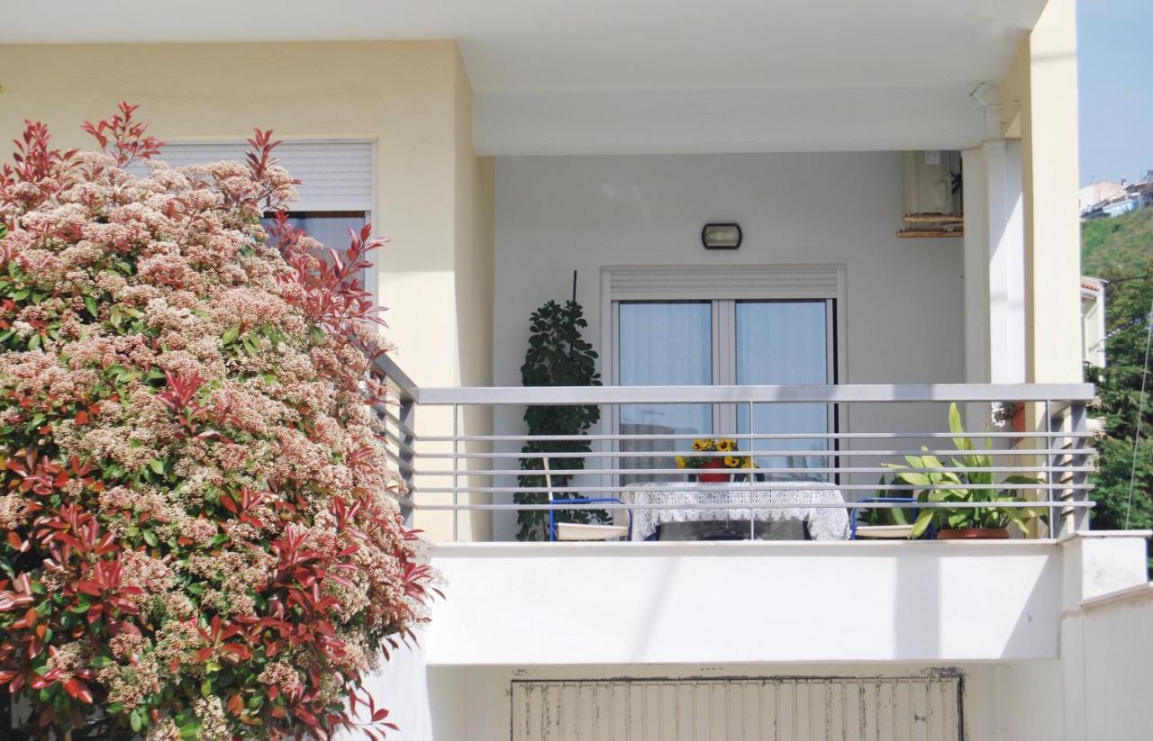 Sunshine Apartment Kavala Exteriör bild
